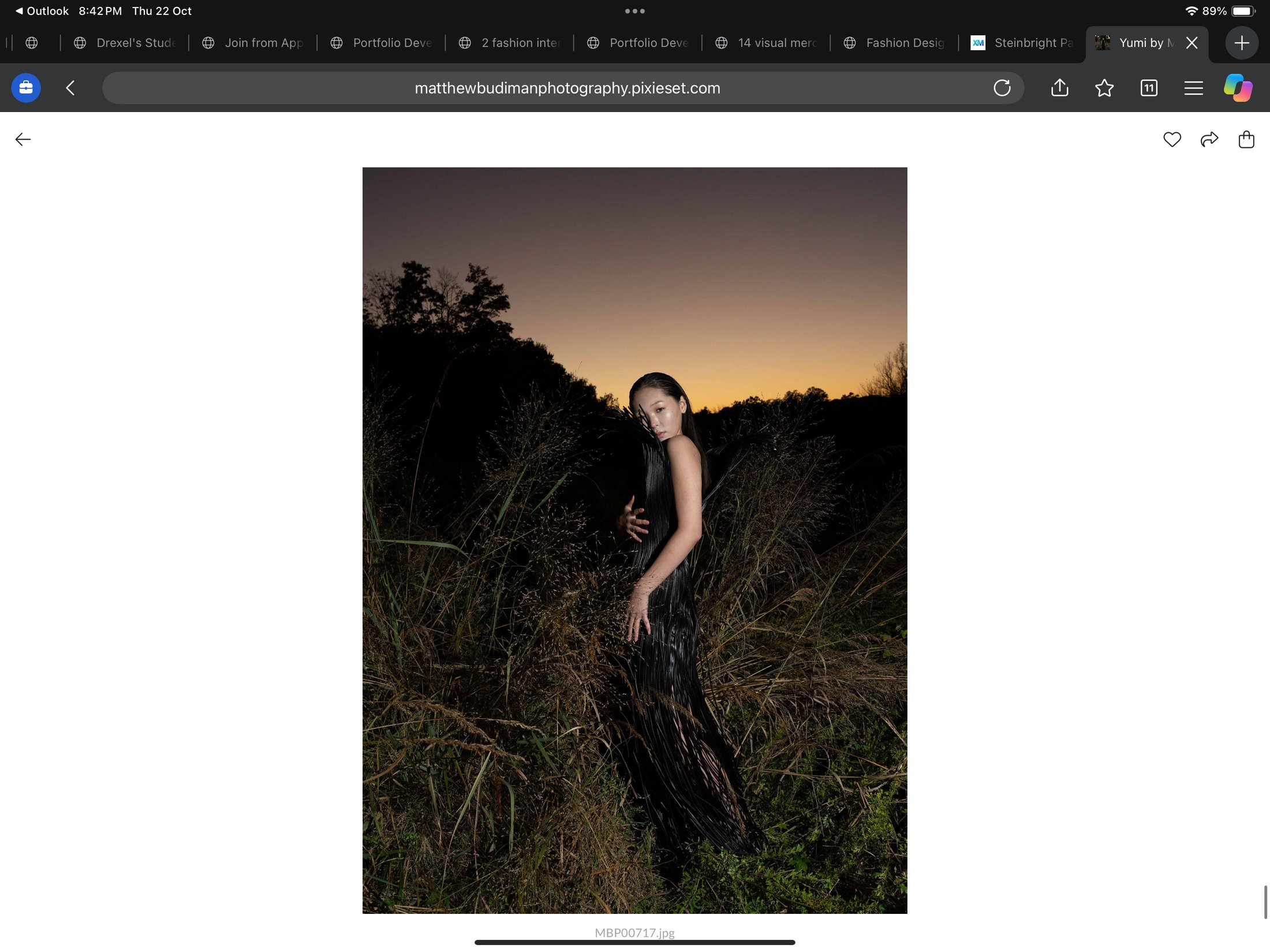 Outdoor fashion photography, 18