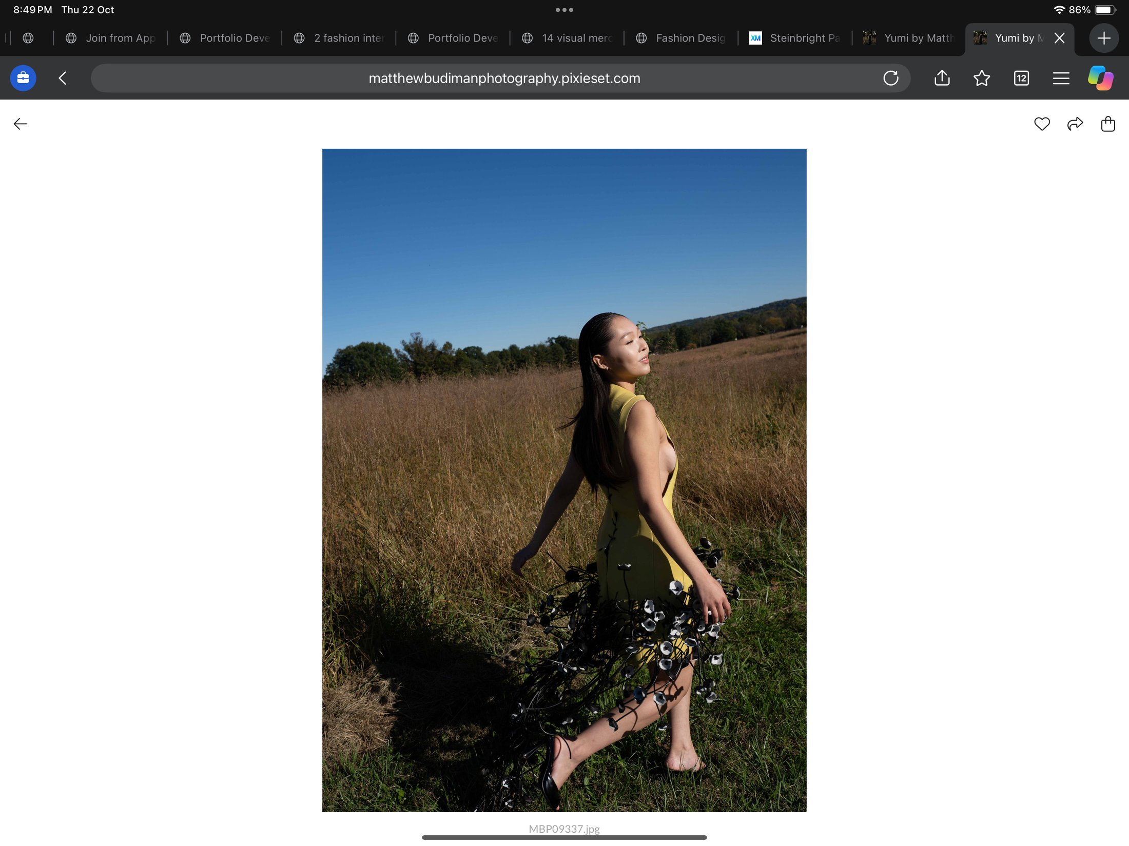 Outdoor fashion photography, 24
