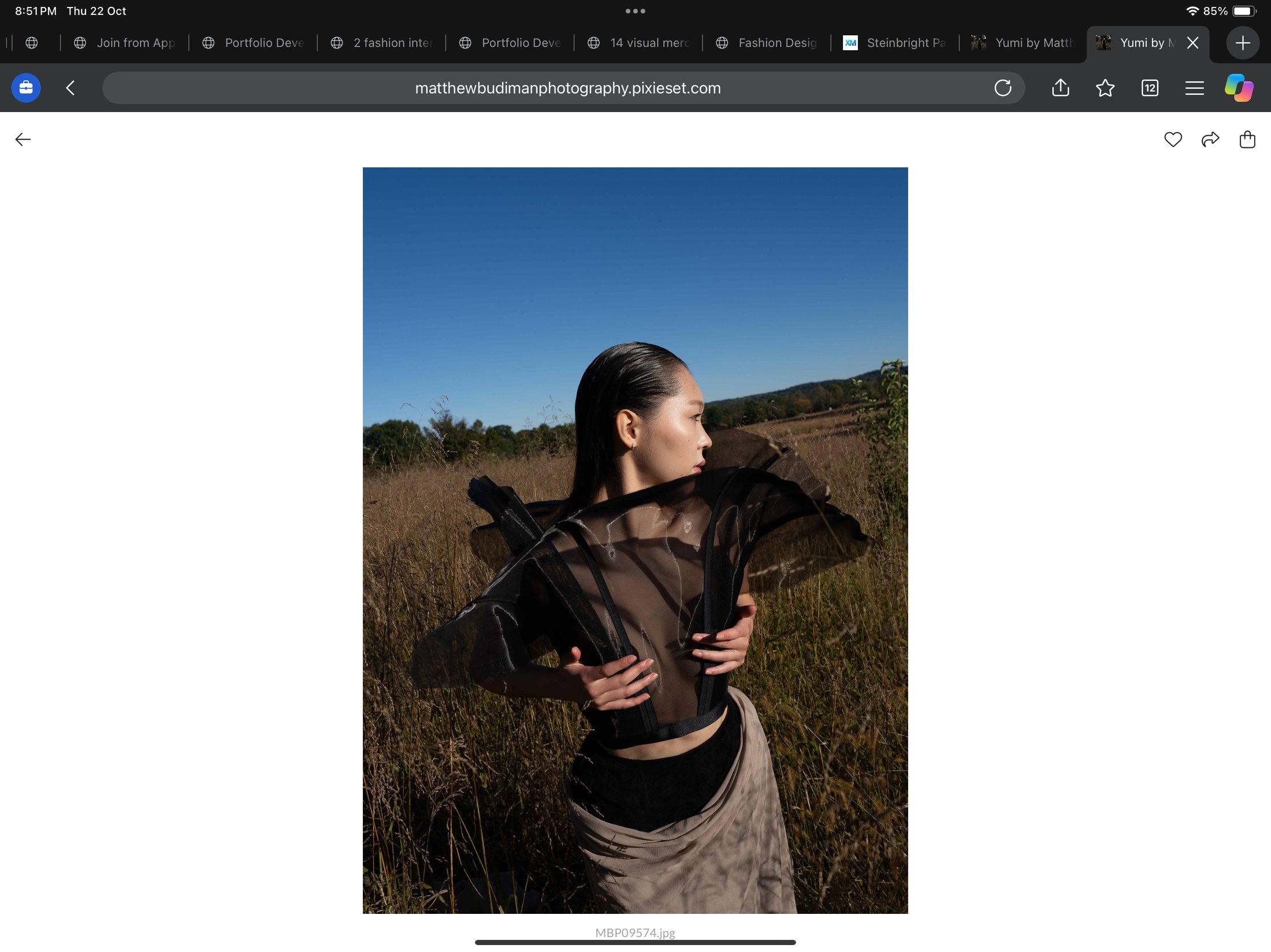 Outdoor fashion photography, 27